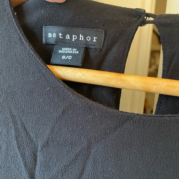 Metaphor Cute Black Long Sleeved Dress - Short and Loose - Size S - Picture 6 of 8